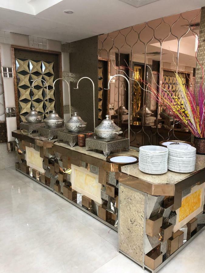Hotel Royal Imperio Faridabad Exterior foto